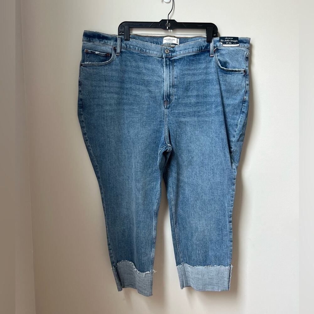 Abercrombie & Fitch The Ankle Straight Jeans Size 37 / 24 Short NWT